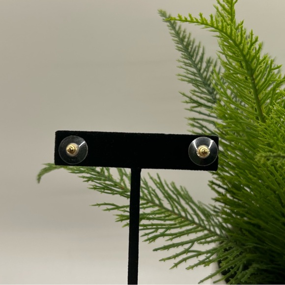 NWOT Kendra Scott Lillia Butterfly 14K Yellow
Gold Plated Stud Earrings - Picture 9 of 14